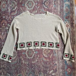 Women’s Knit Cropped Cream Crochet Sweater with Floral Granny square Trim
